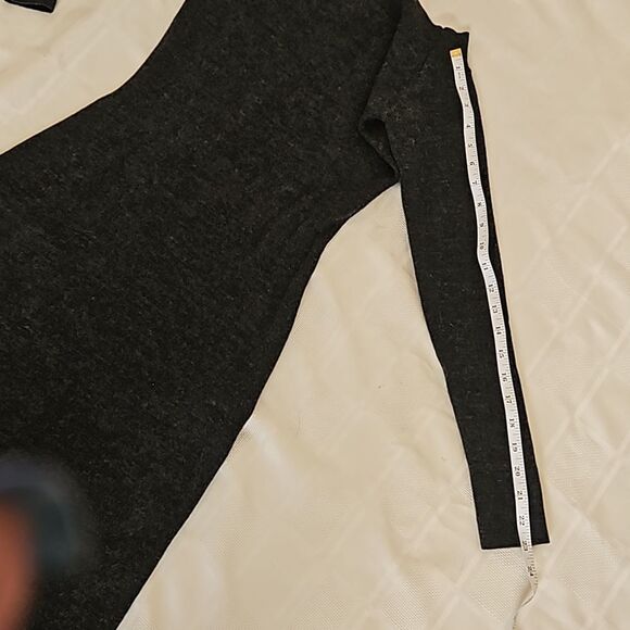 Jacob Fitted Long Sleeves Wool Midi Dress Gray XS - Picture 7 of 16